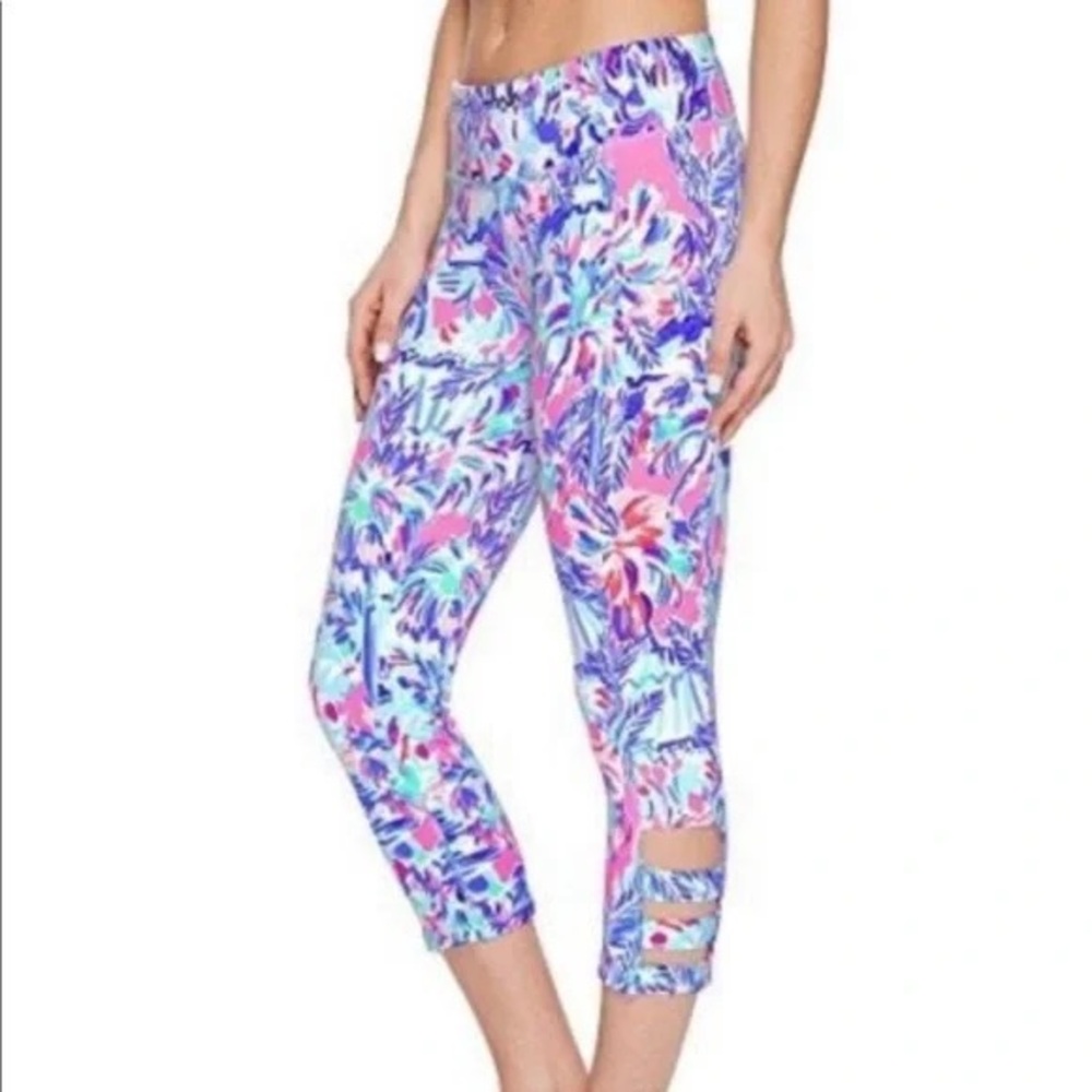 Lilly Pulitzer Luxletic Cropped Weekender Leggings Cabana Cocktail - Picture 2 of 7